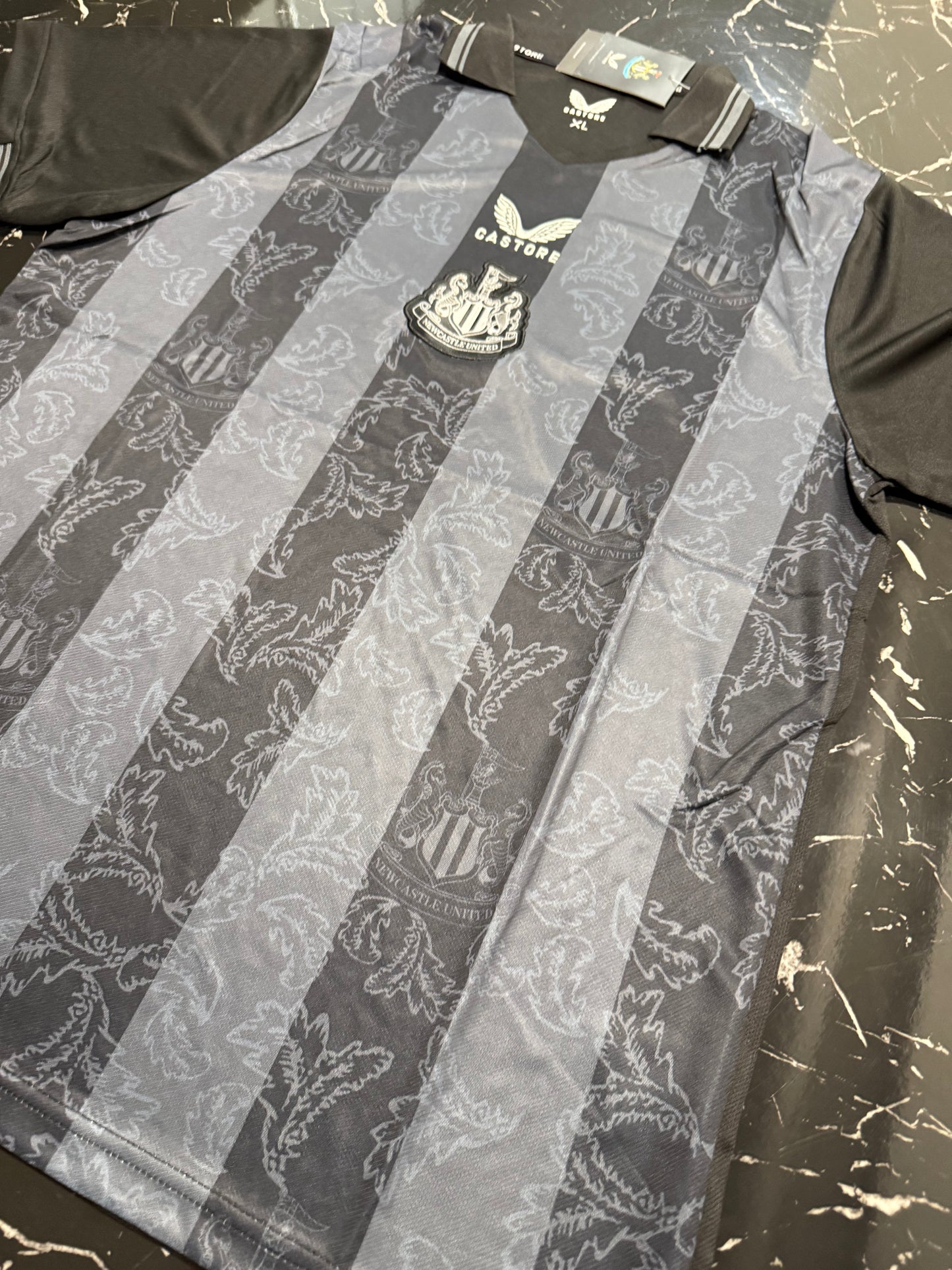 Newcastle United 2022/23 Cuarta Equipación - Edición Especial 130º Aniversario