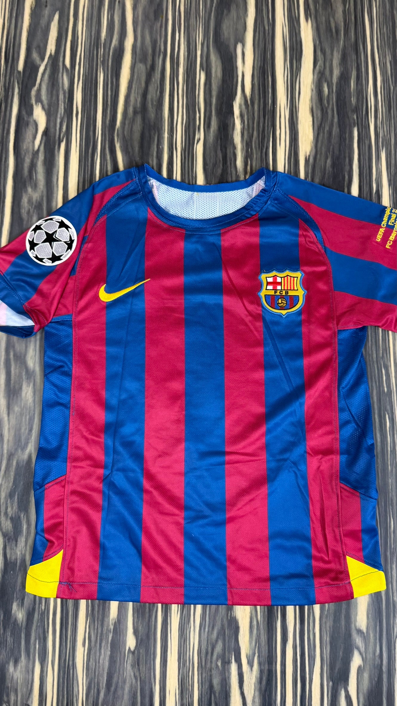 Barcelona 2005/06 Retro – Children's Kit