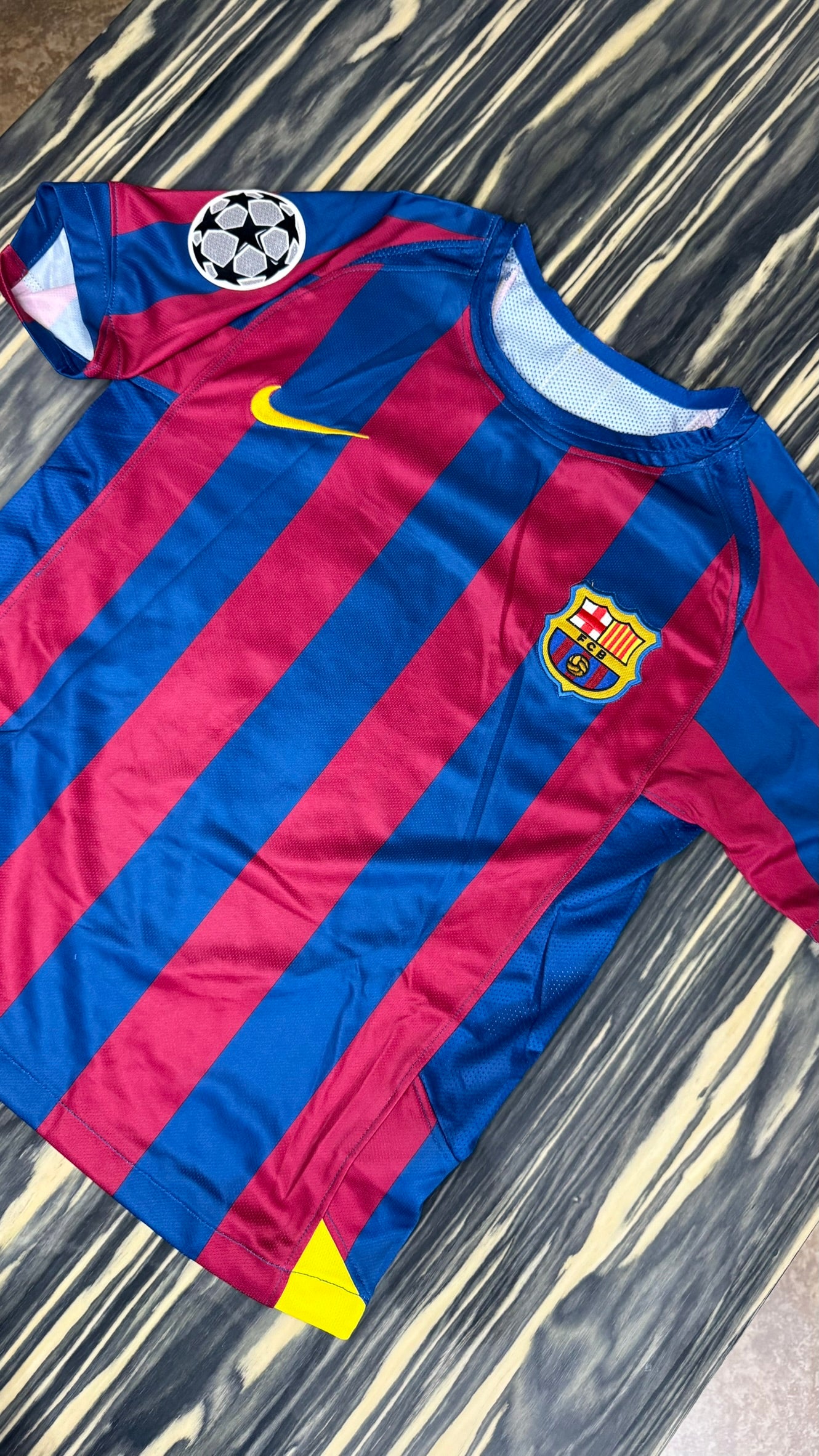 Barcelona 2005/06 Retro – Children's Kit