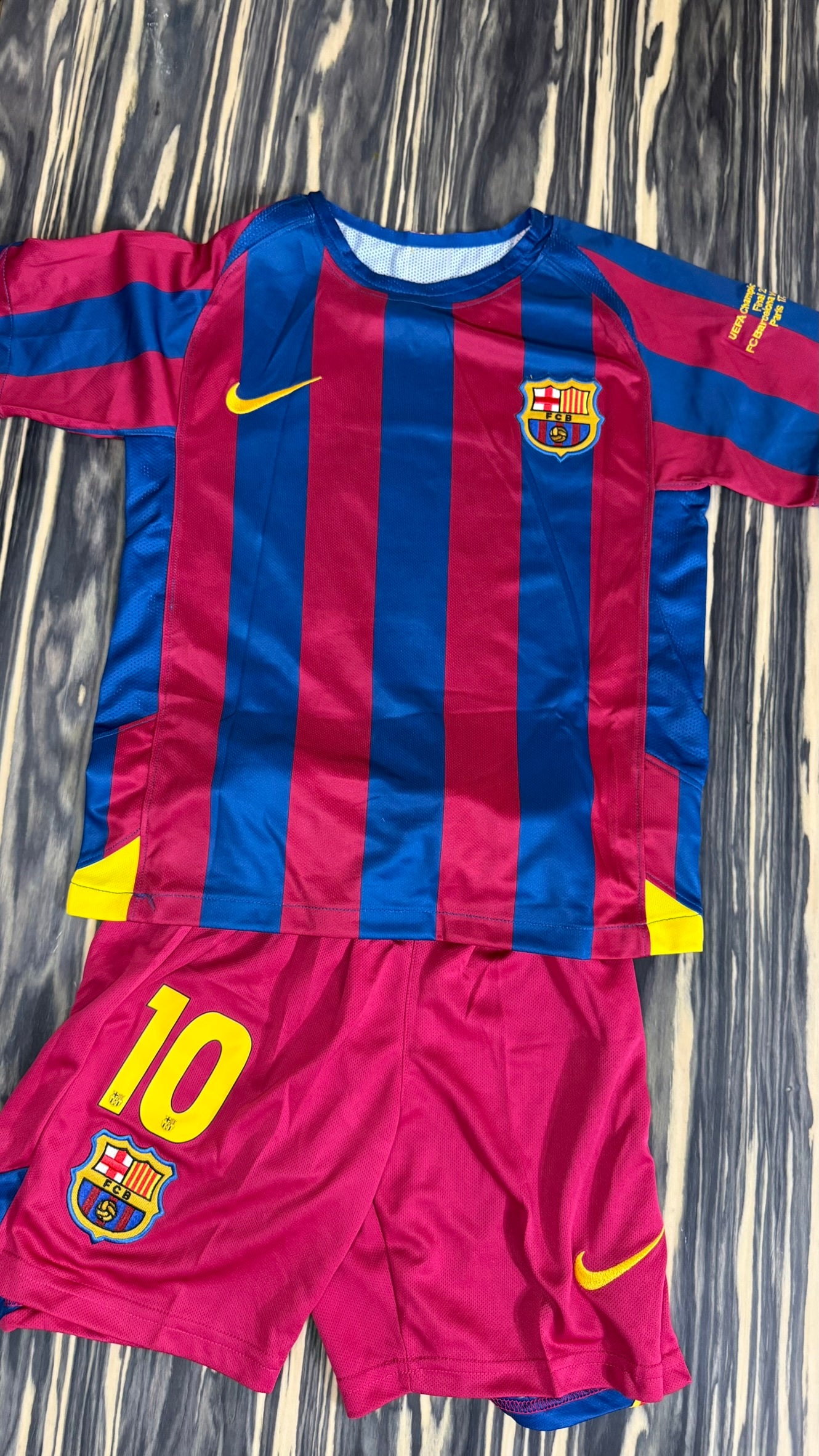 Barcelona 2005/06 Retro – Children's Kit