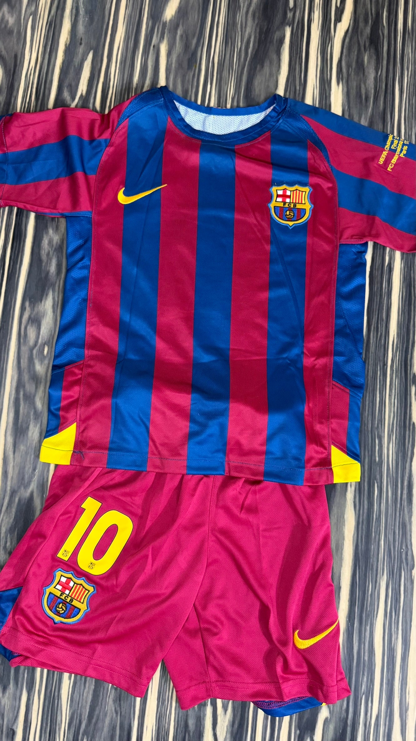 Barcelona 2005/06 Retro – Children's Kit