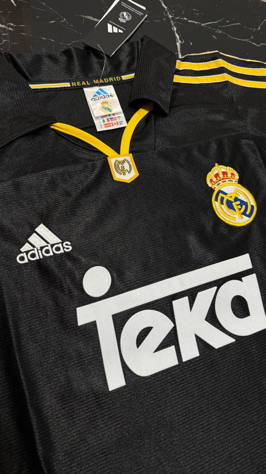 Las camisetas retro: cuando la nostalgia y el estilo se encuentran.