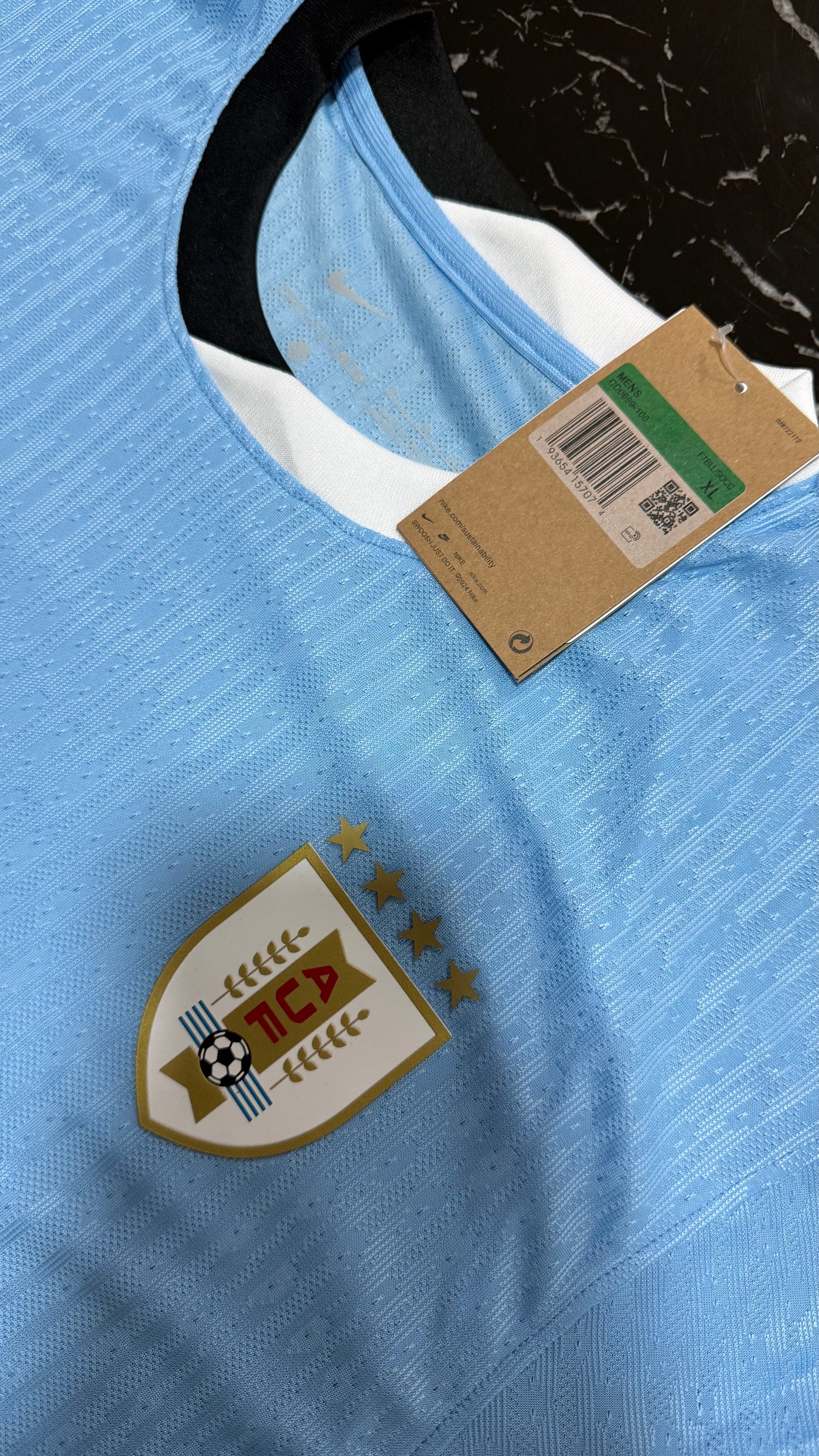 Uruguay Local - Camiseta Versión Jugador - Edición Especial "Suárez Eterno"
