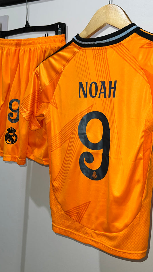 Conjunto Infantil Real Madrid 2024/25 Third – Camiseta y Short