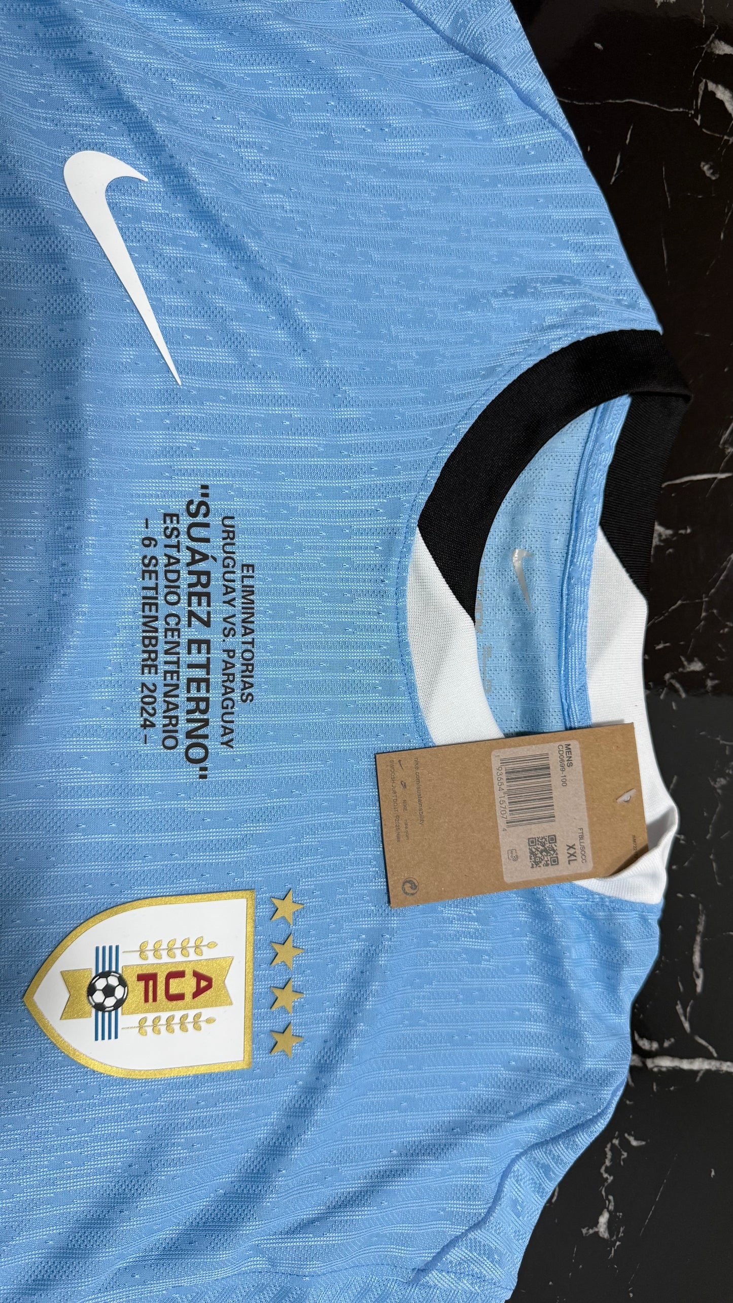 Uruguay Local - Camiseta Versión Jugador - Edición Especial "Suárez Eterno"