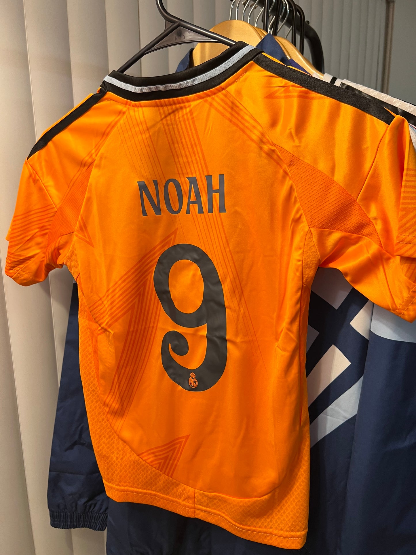 Conjunto Infantil Real Madrid 2024/25 Third – Camiseta y Short