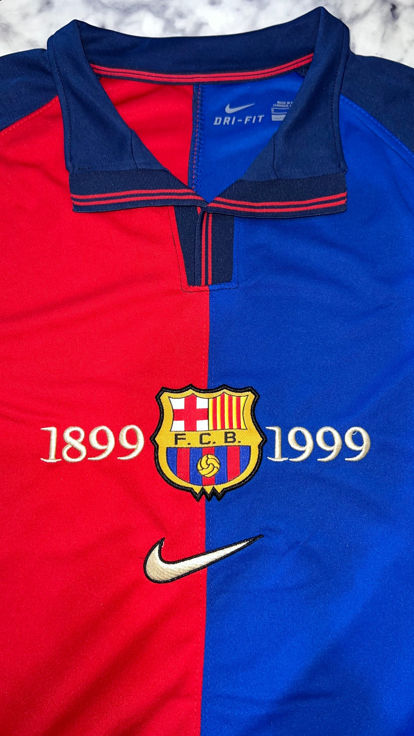 Barcelona 1899-1999 – Camiseta Retro - Edición Especial "100 Años"
