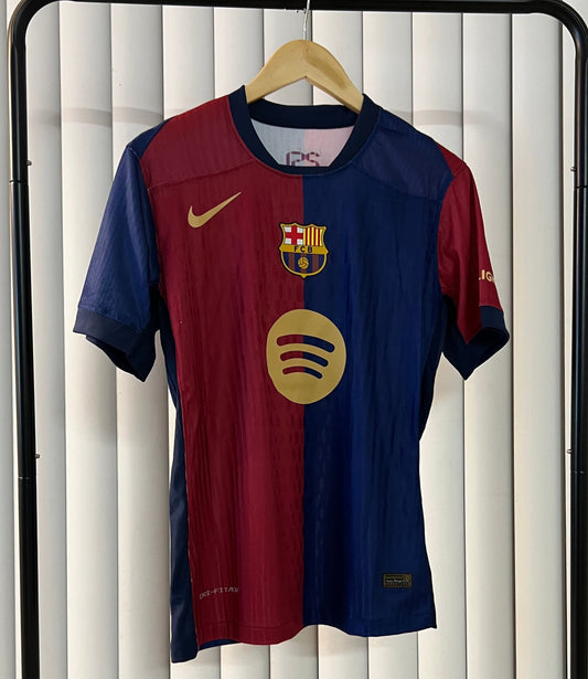 Barcelona 2023/24 Local - Versión Jugador