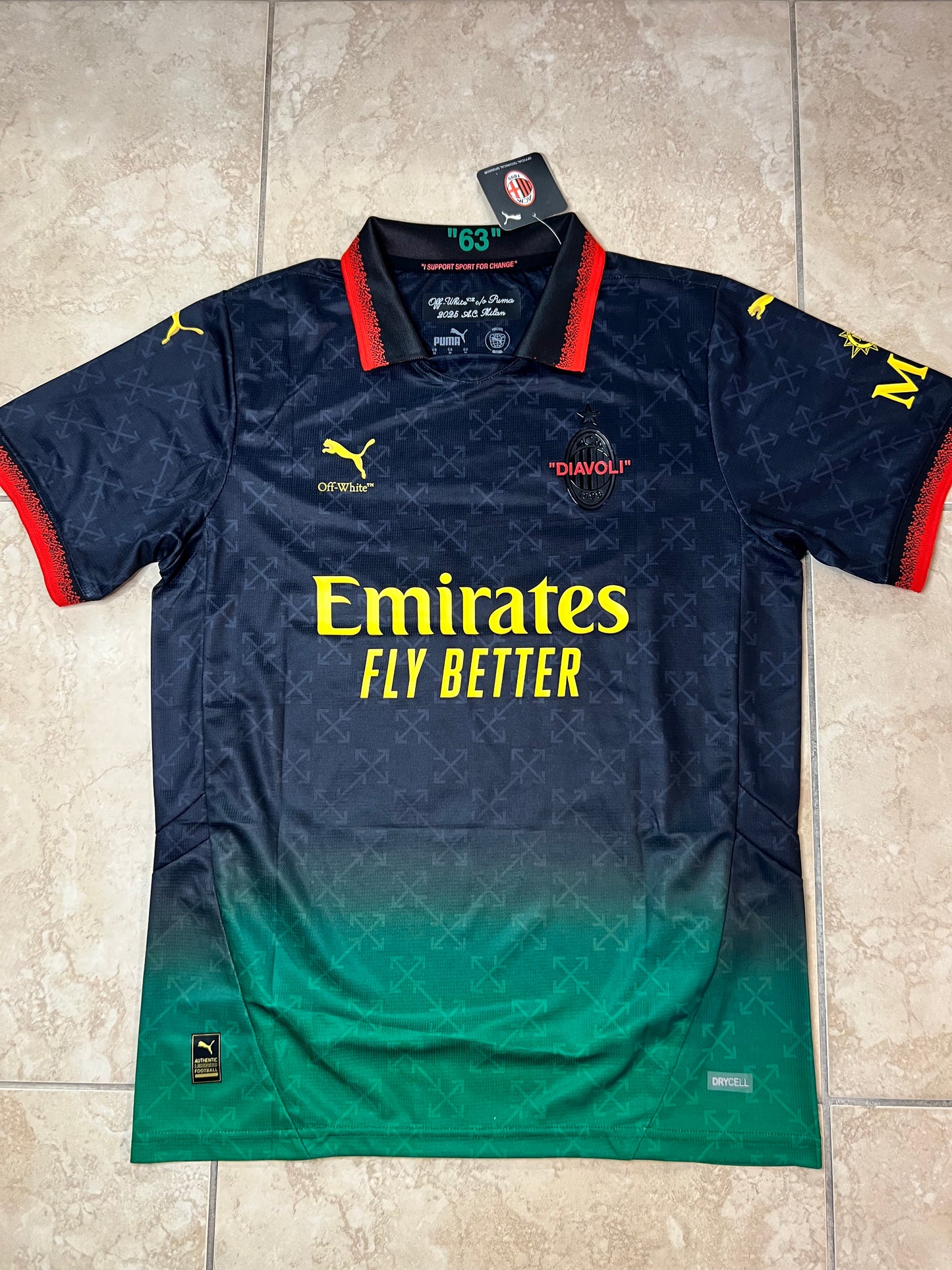 AC Milan 2024/25 Edición Especial Off-White Black - Versión Jugador