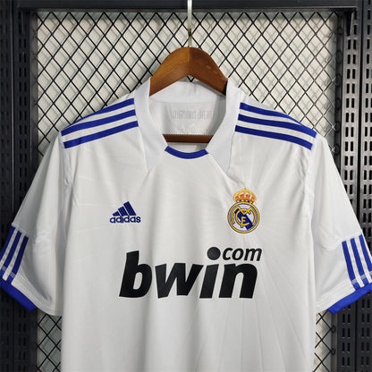 Real Madrid 2010/11 Local – Camiseta Retro