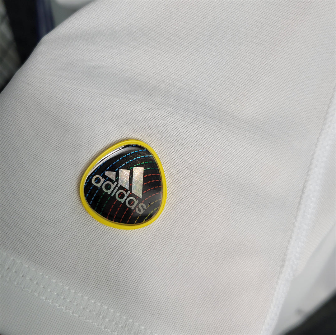 Real Madrid 2010/11 Local – Camiseta Retro