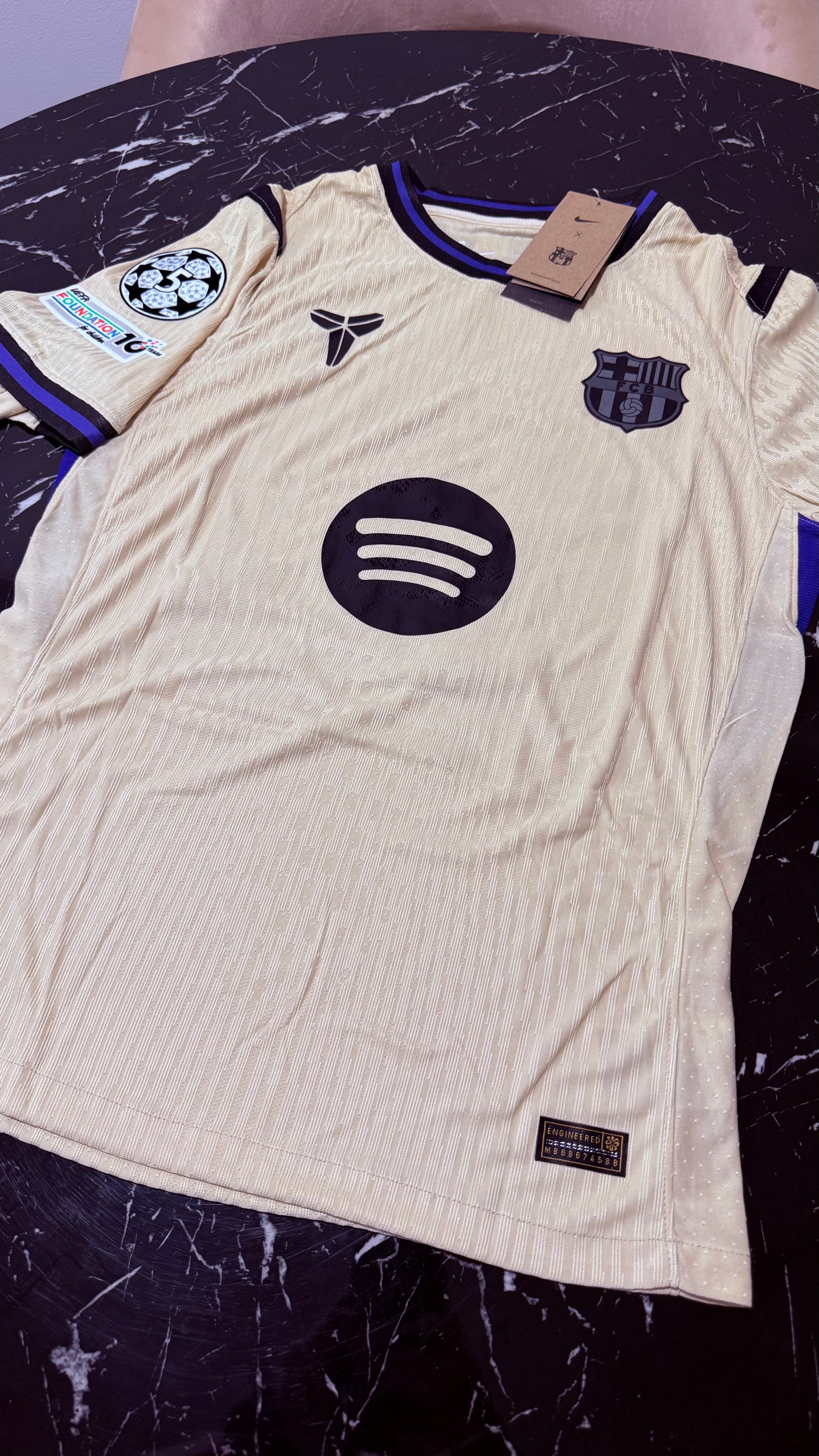 Barcelona 2025/26 Visitante x Kobe Bryant – Camiseta Versión Jugador