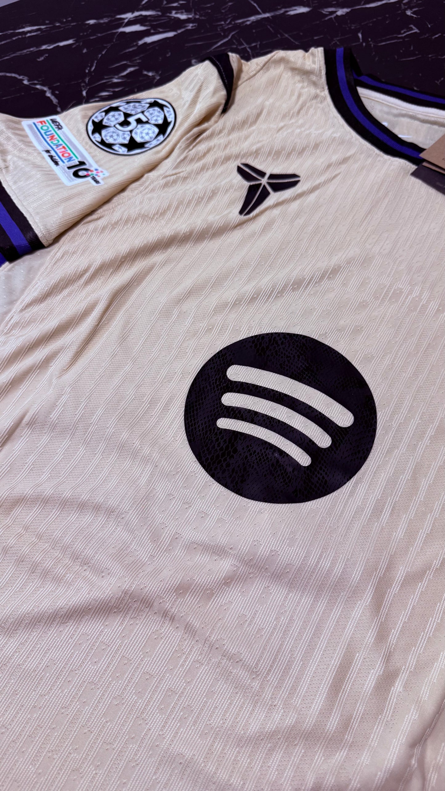 Barcelona 2025/26 Visitante x Kobe Bryant – Camiseta Versión Jugador