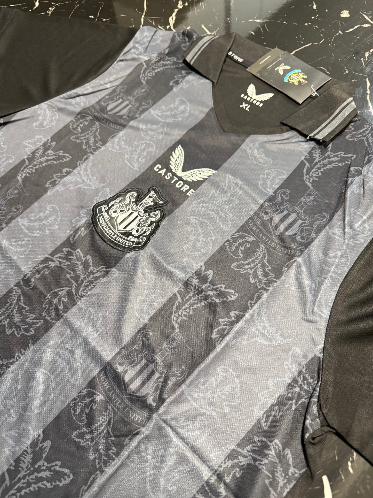 Newcastle United 2022/23 Cuarta Equipación - Edición Especial 130º Aniversario