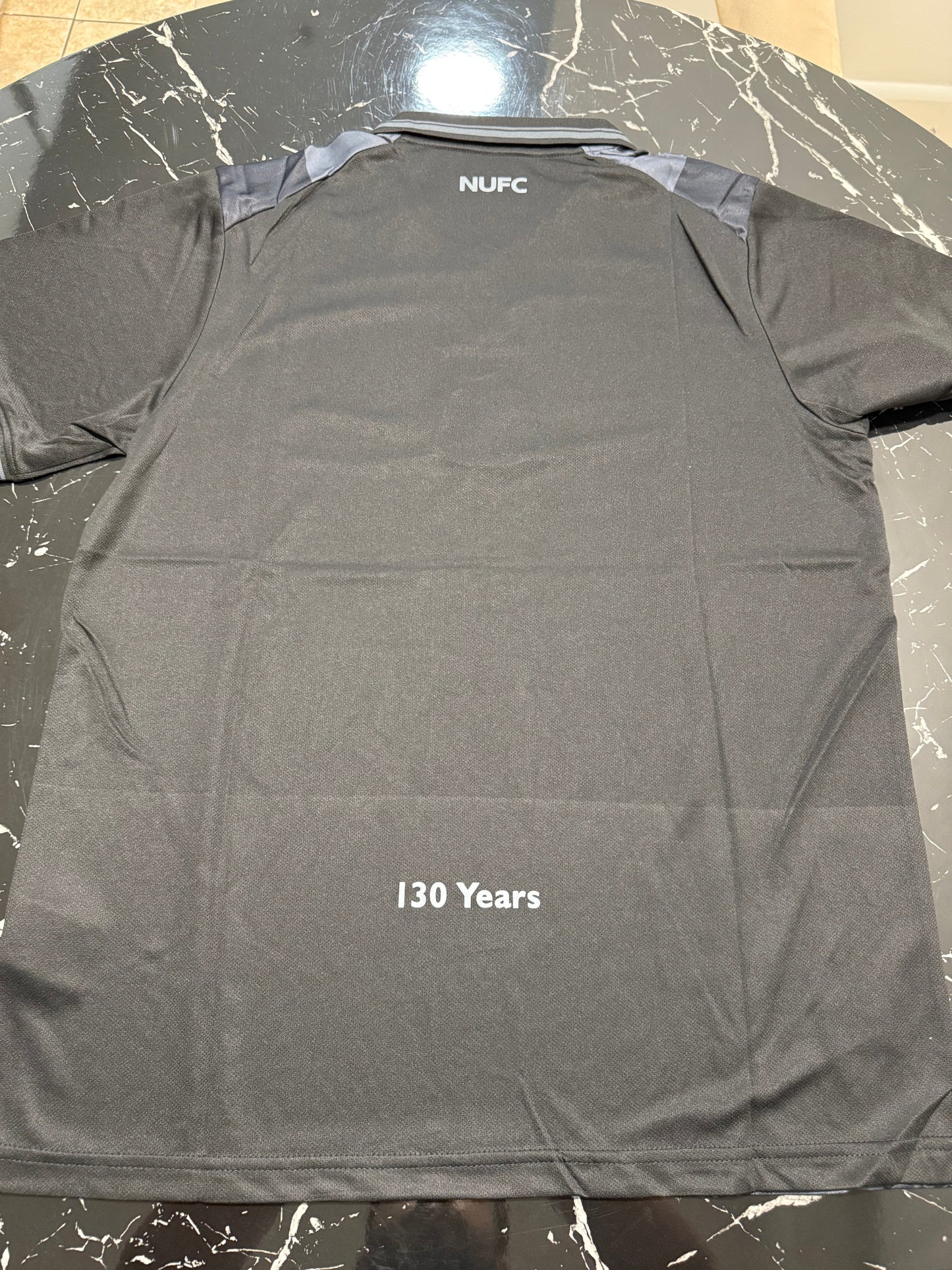 Newcastle United 2022/23 Cuarta Equipación - Edición Especial 130º Aniversario