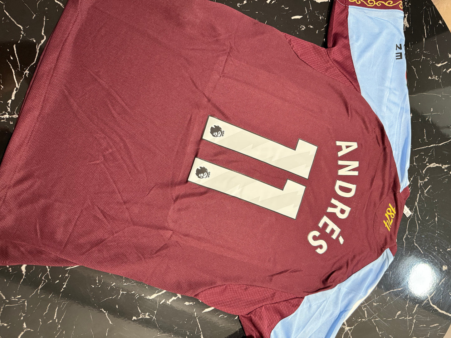 Aston Villa 2024/25 Local - Versión Jugador