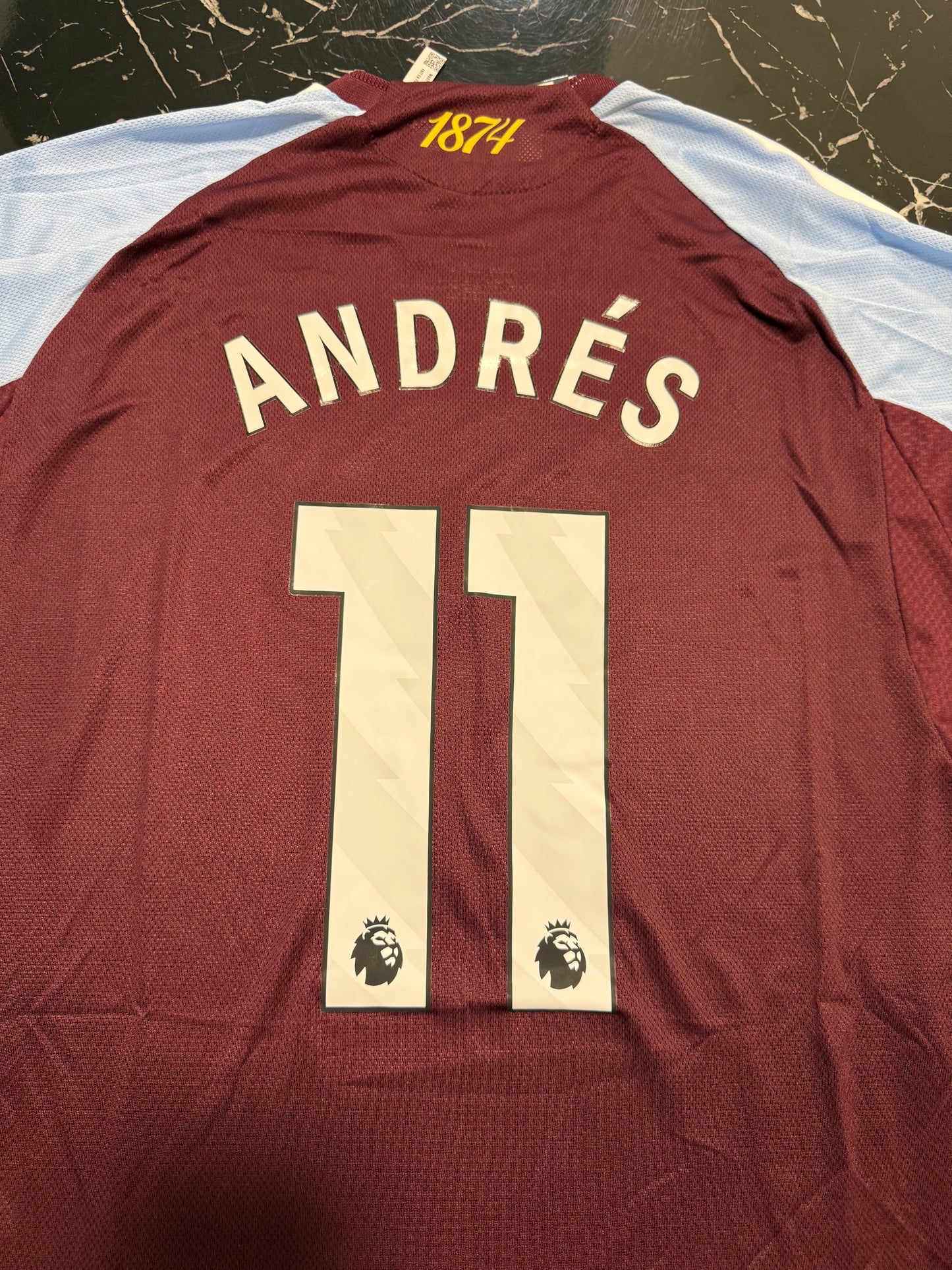 Aston Villa 2024/25 Local - Versión Jugador