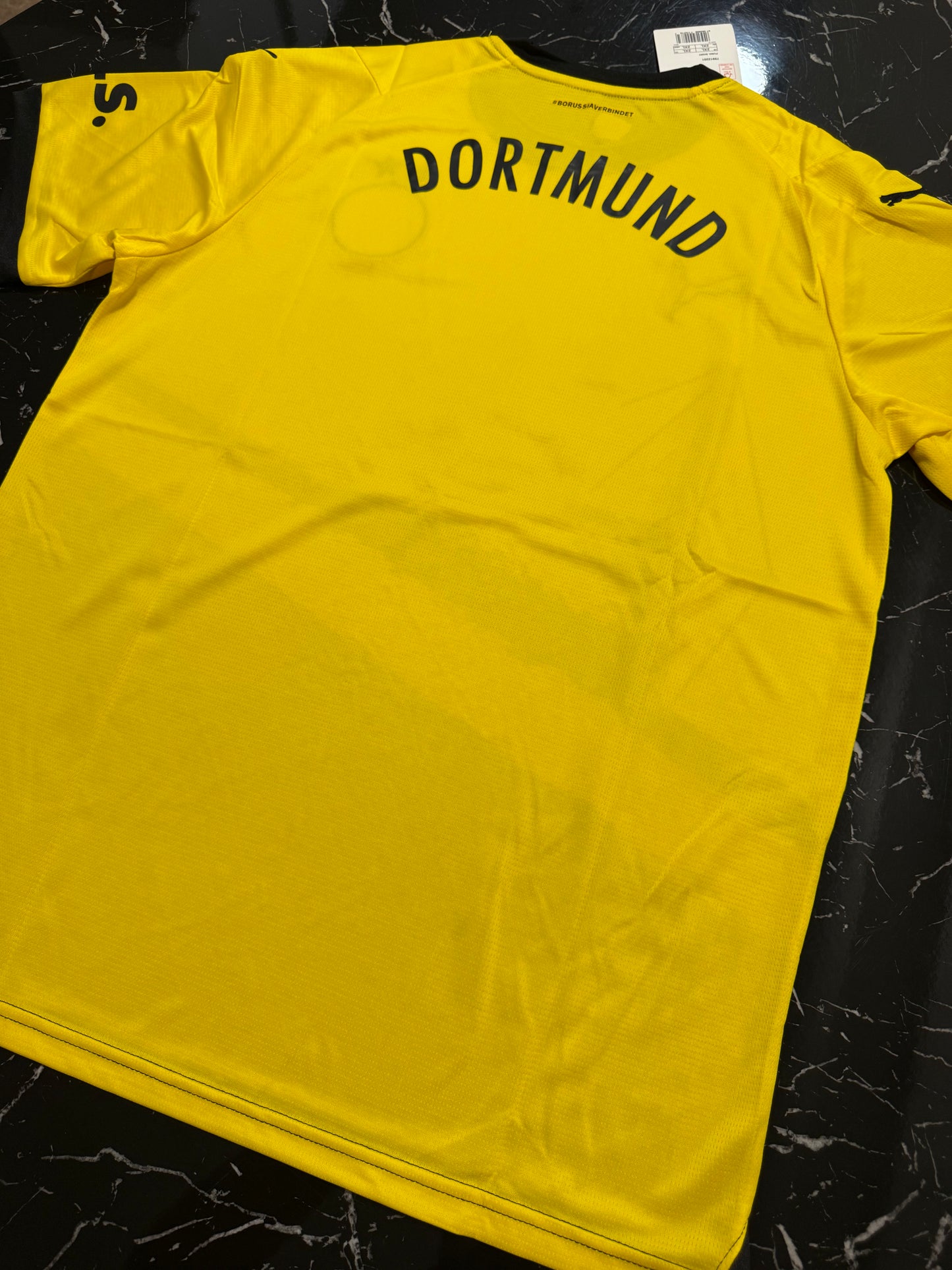 Borussia Dortmund 2023/24 Local - Versión Fan