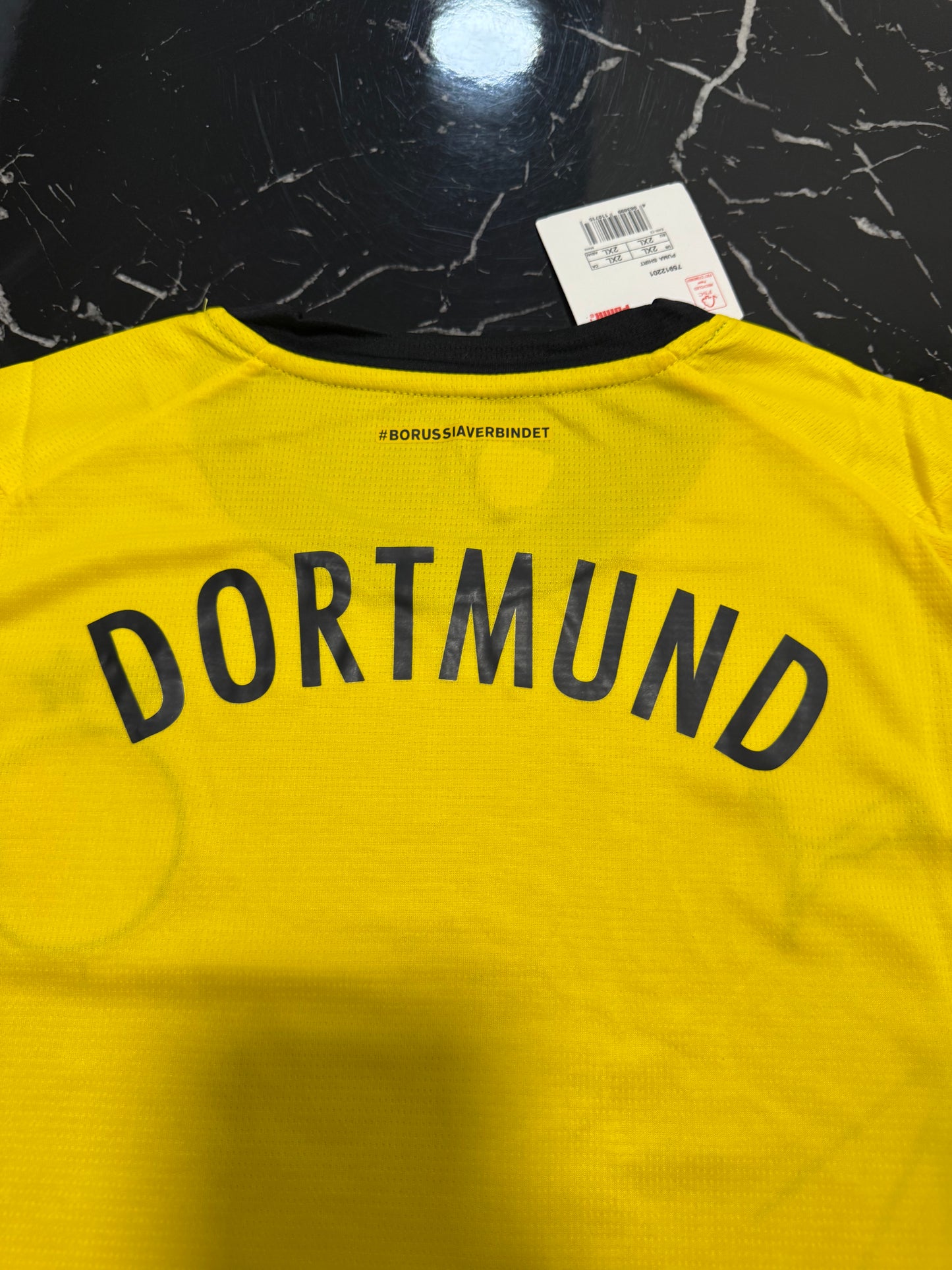 Borussia Dortmund 2023/24 Local - Versión Fan
