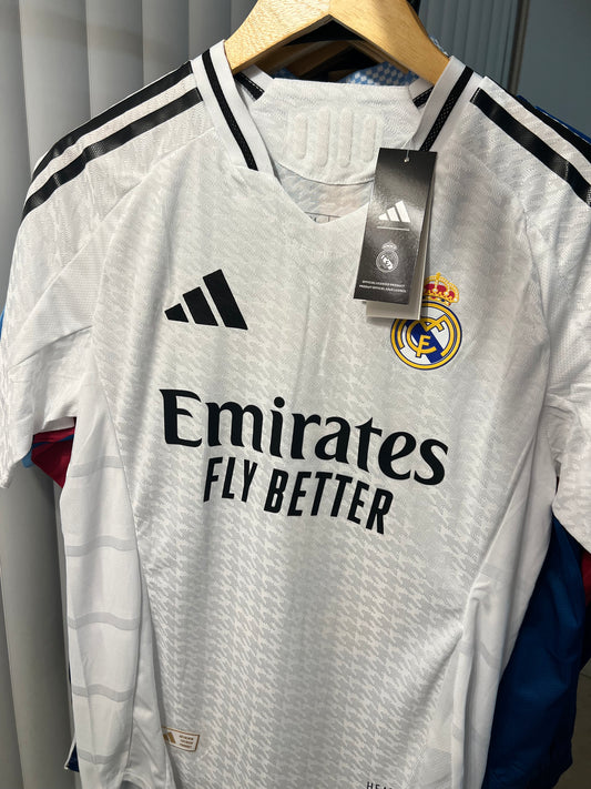 Real Madrid 2024/25 Local - Versión Jugador