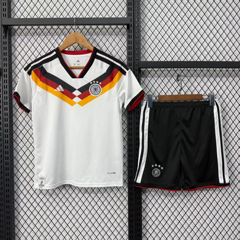 🟡 Alemania 2025/26 Local – Set Infantil (Camiseta + Short)