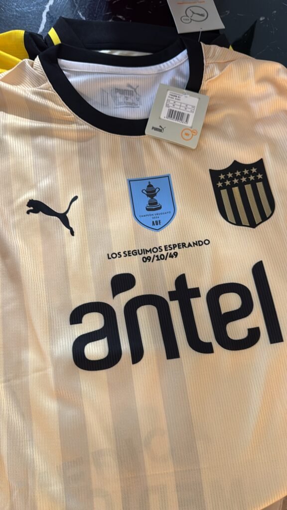 🟡 Peñarol 2025 Alternativa (GOLD) - Versión Fan