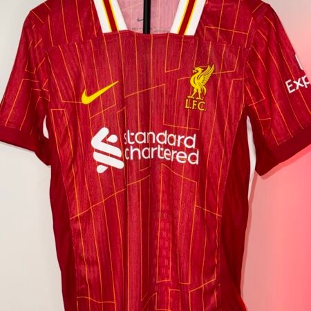 🟡 Liverpool 2024 – Camiseta Local Versión Jugador