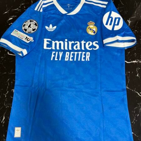 🟡 Real Madrid 2025/26 Alternativa – Camiseta Versión Jugador