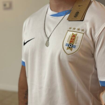 🟡 Uruguay 2024/25 – Camiseta Visitante Versión Fan