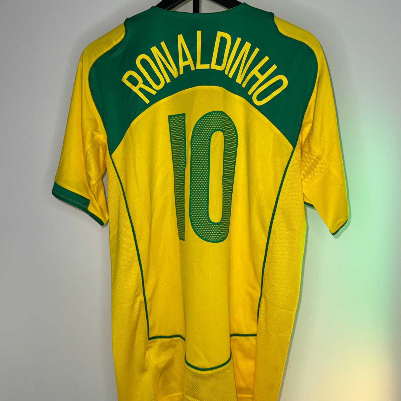 🟡 Brasil 2004 Local TOTAL 90 – Camiseta Retro - Image 2