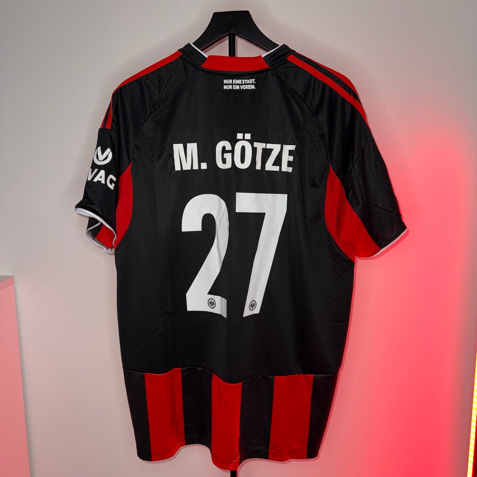 🟡 Eintracht Frankfurt 2025/26 Local - Versión Fan - Image 2