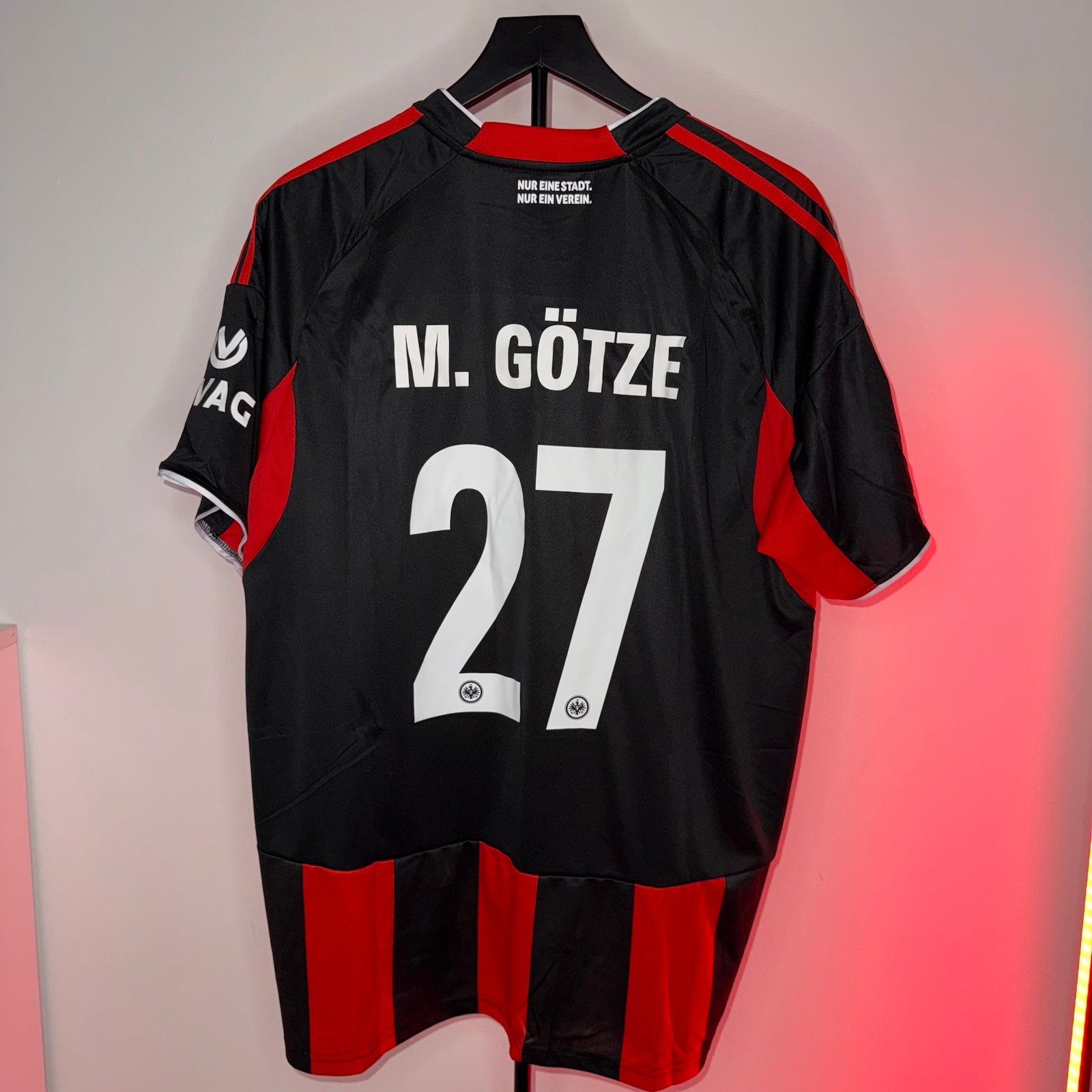 🟡 Eintracht Frankfurt 2025/26 Local - Versión Fan - Image 9