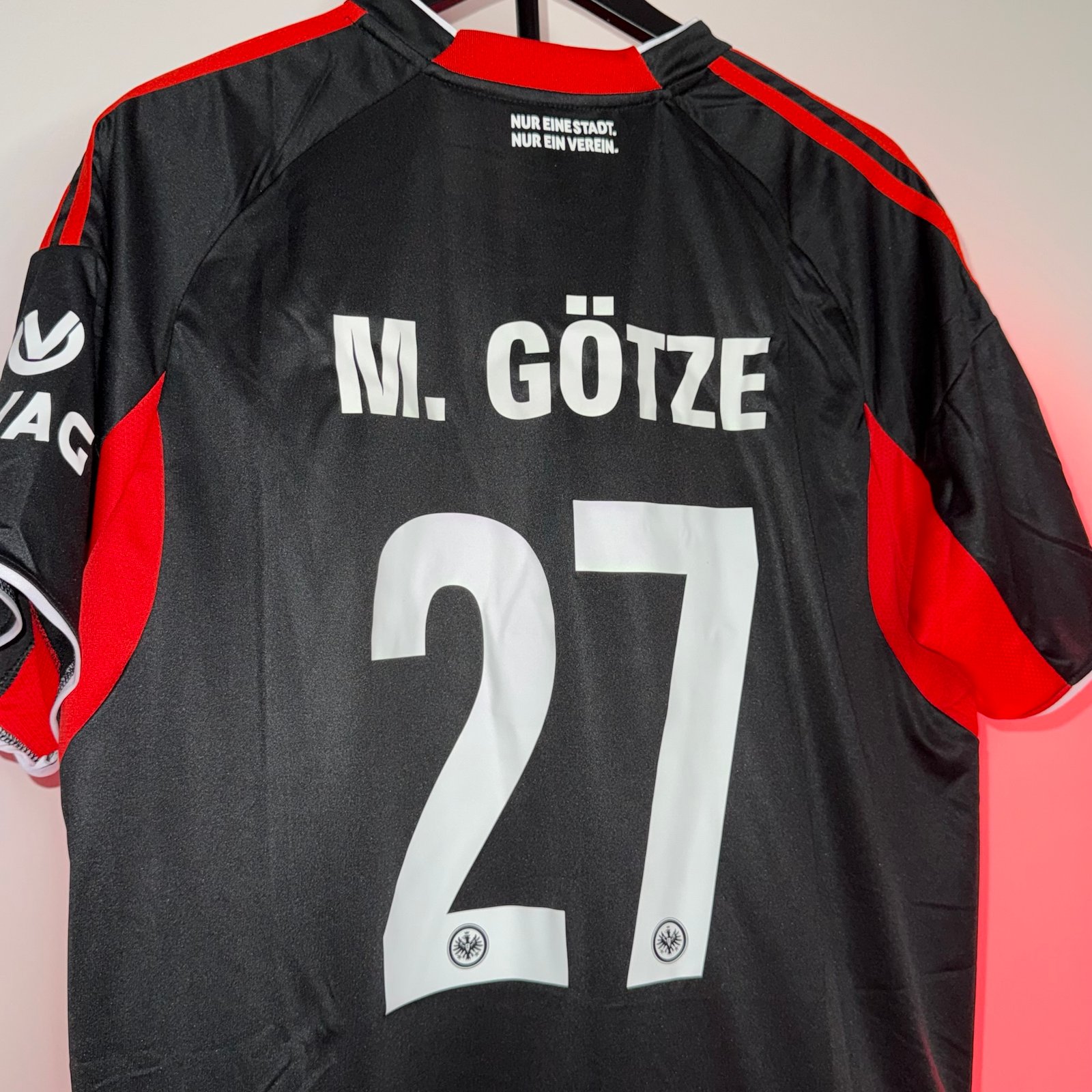 🟡 Eintracht Frankfurt 2025/26 Local - Versión Fan - Image 6