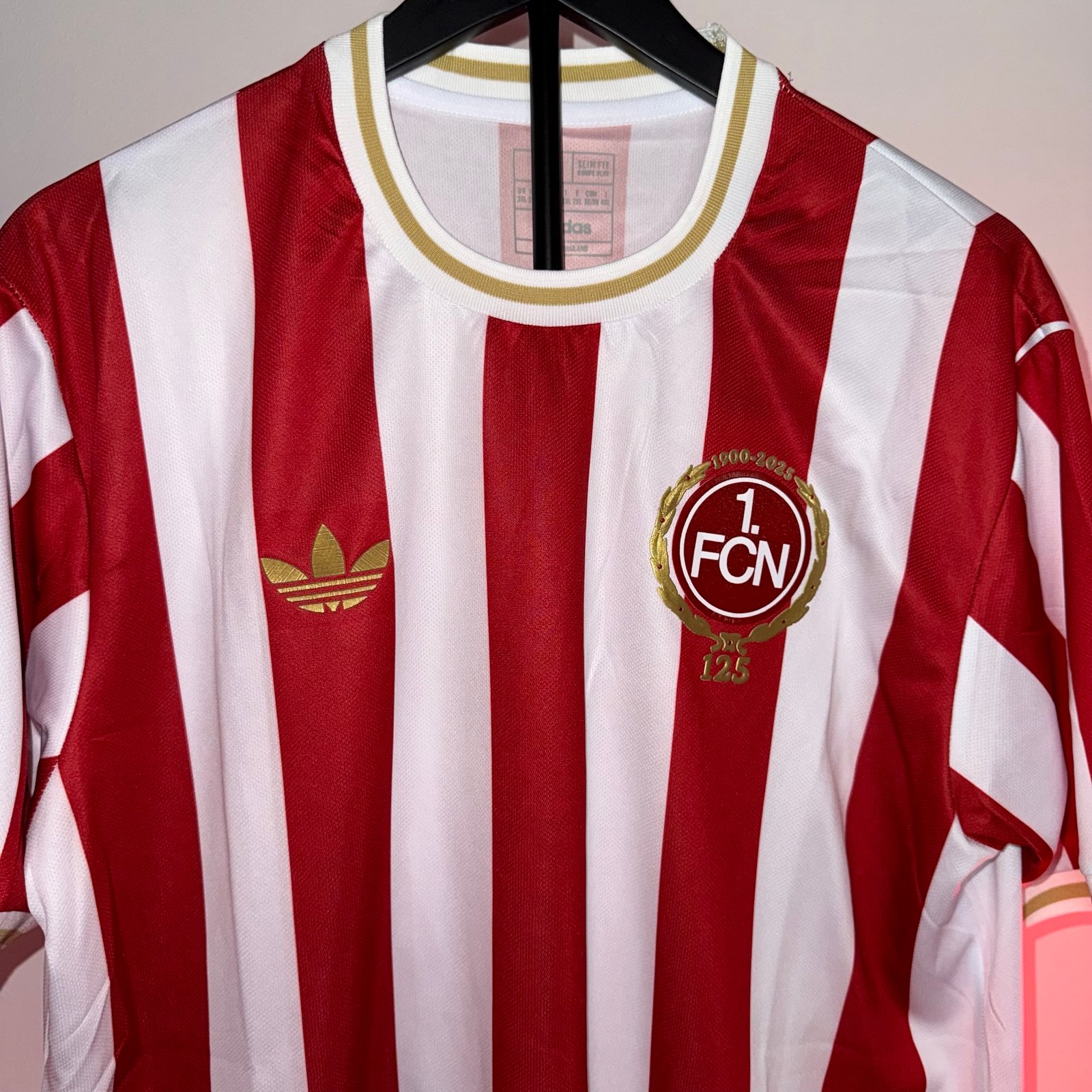 🟡 FC Nurnberg Edición Especial 125 Aniversario - Versión Fan - Image 7