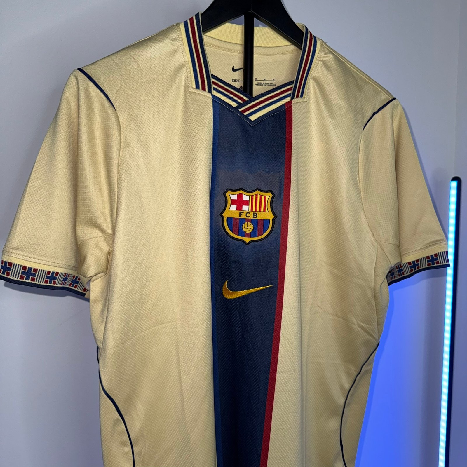 🟡 Barcelona 2026 - ESPECIAL RETRO 2001/03 Versión Fan - Image 7