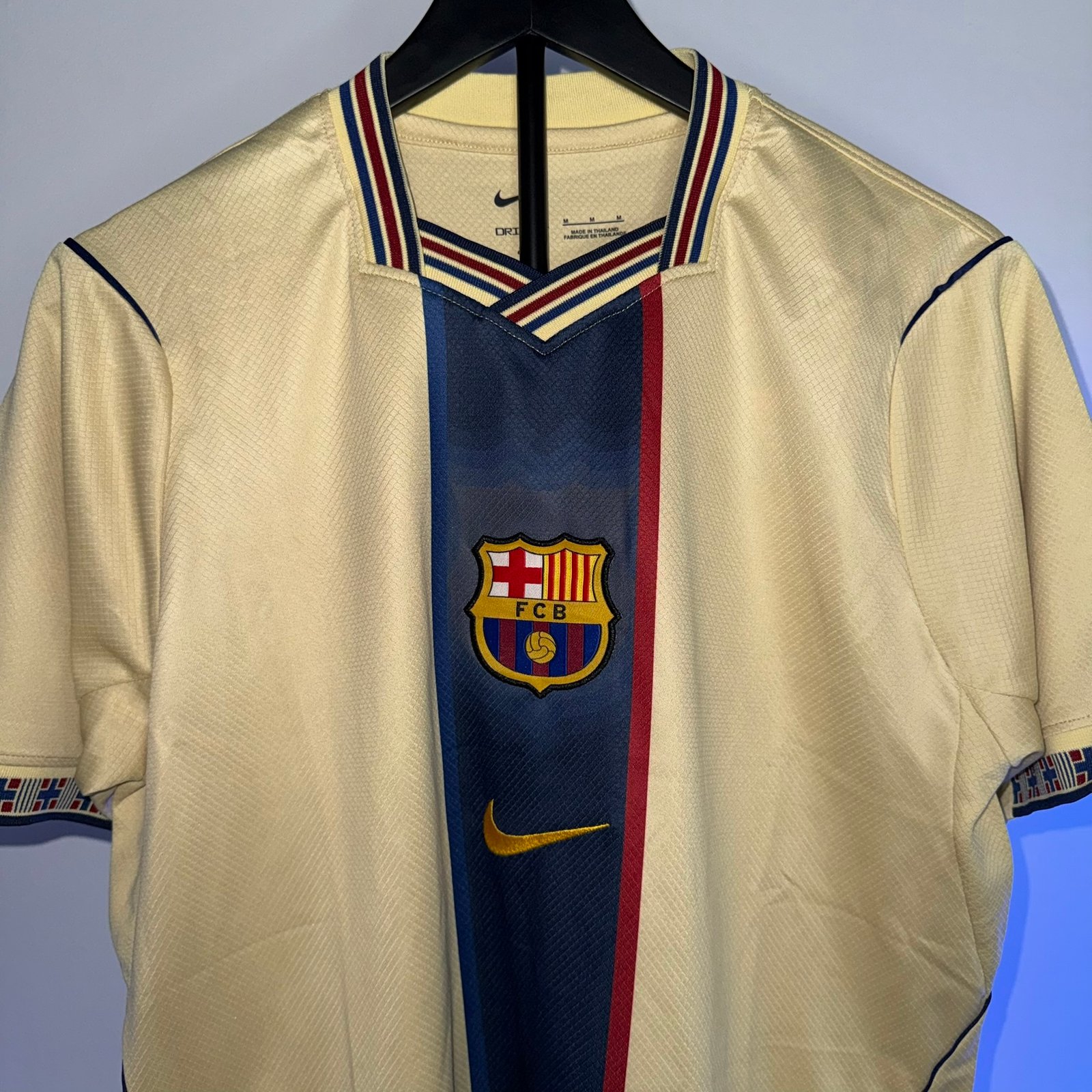 🟡 Barcelona 2026 - ESPECIAL RETRO 2001/03 Versión Fan - Image 5
