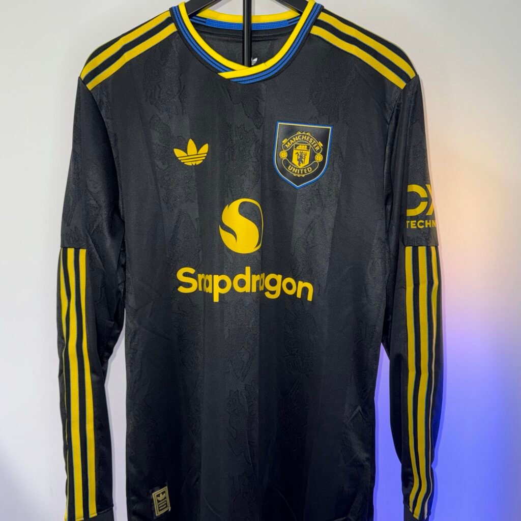 🟡 Manchester United 2025/26 Alternativa – Camiseta Manga Larga Versión Jugador