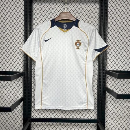 🟡 Portugal 2004 Visitante - Versión Retro