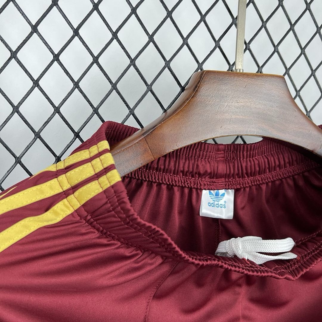 🟡 Shorts España 2026 Visitante - Versión Fan - Image 3