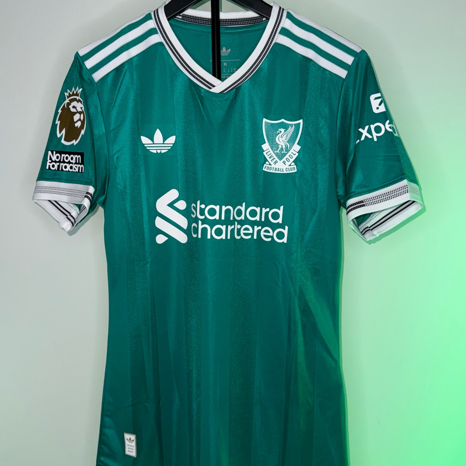 🟢 STOCK – Liverpool 2025/26 Alternativa - Versión Jugador - Image 11