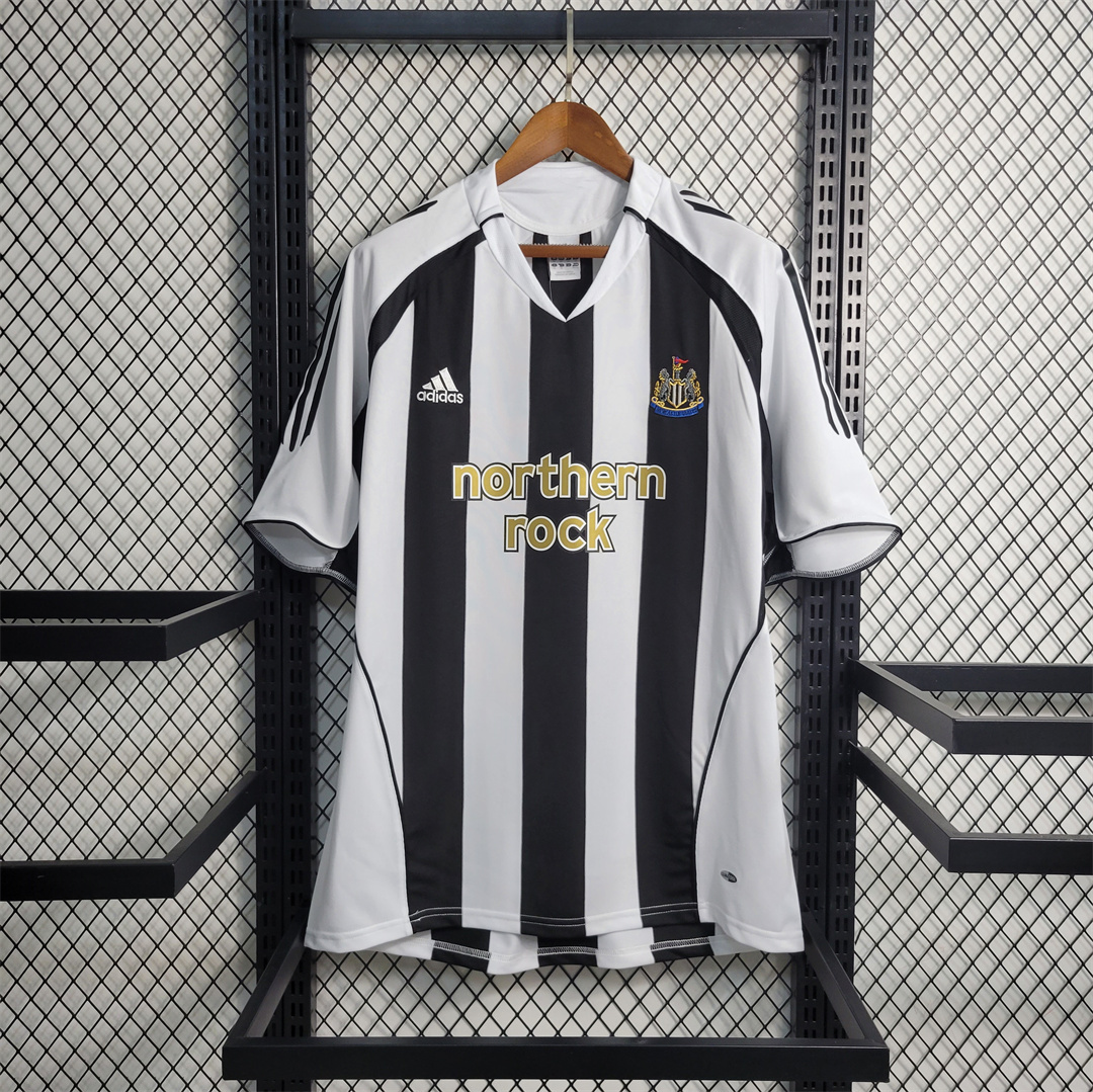 🟡 Newcastle 2004/06 Local – Retro