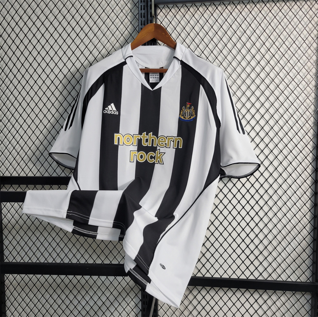 🟡 Newcastle 2004/06 Local – Retro - Image 4