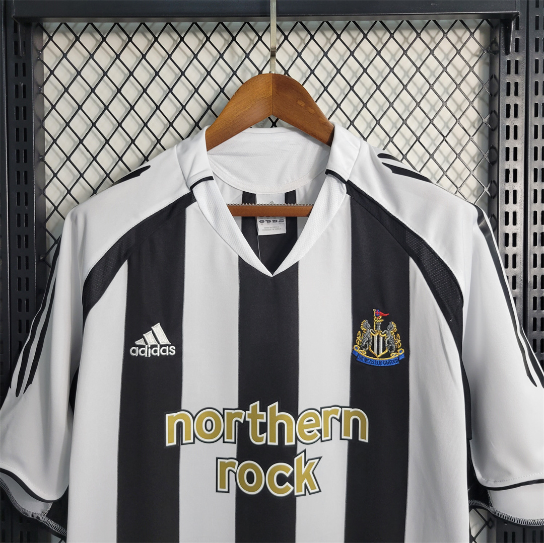 🟡 Newcastle 2004/06 Local – Retro - Image 5