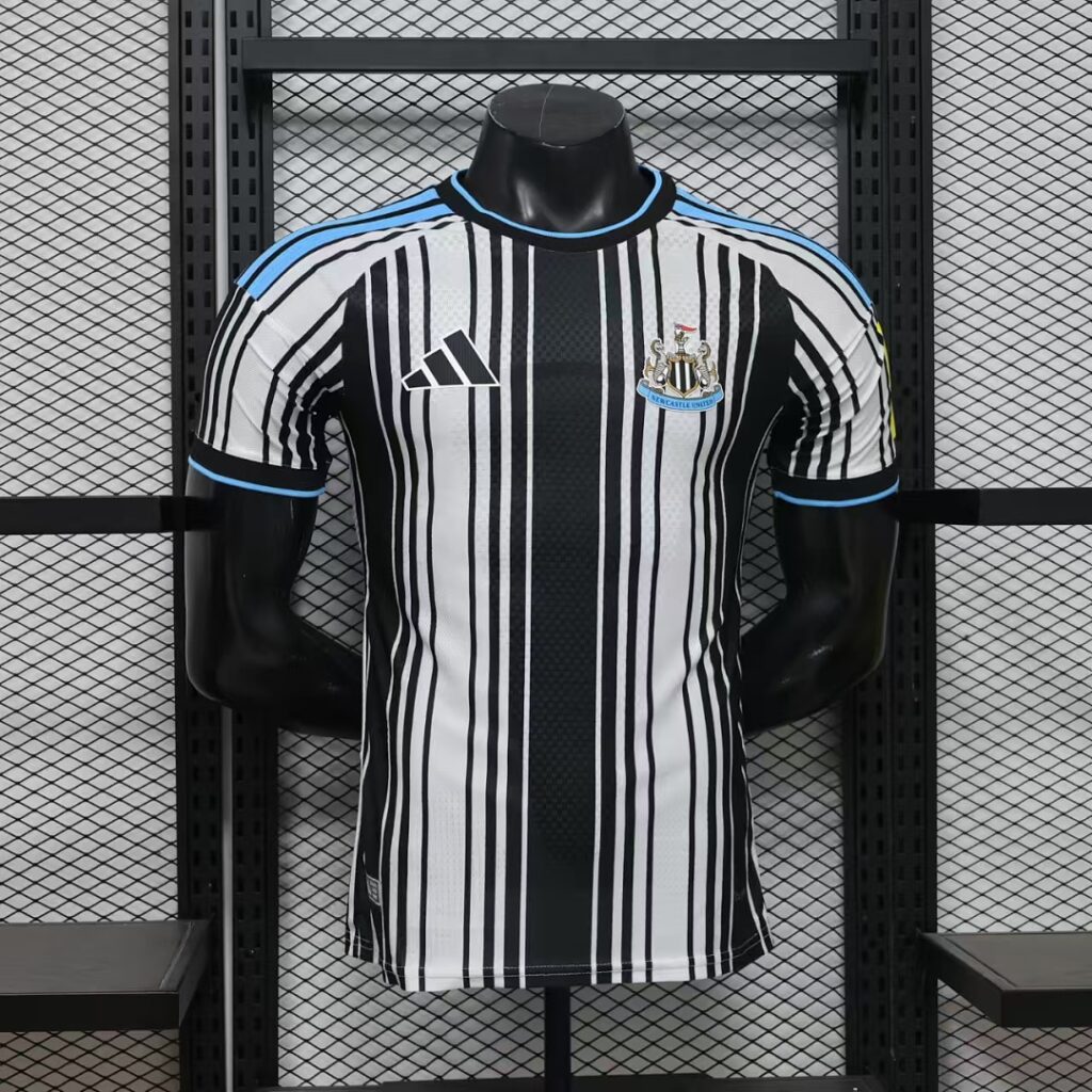 🟡 Newcastle 2026/27 Local – Versión Jugador