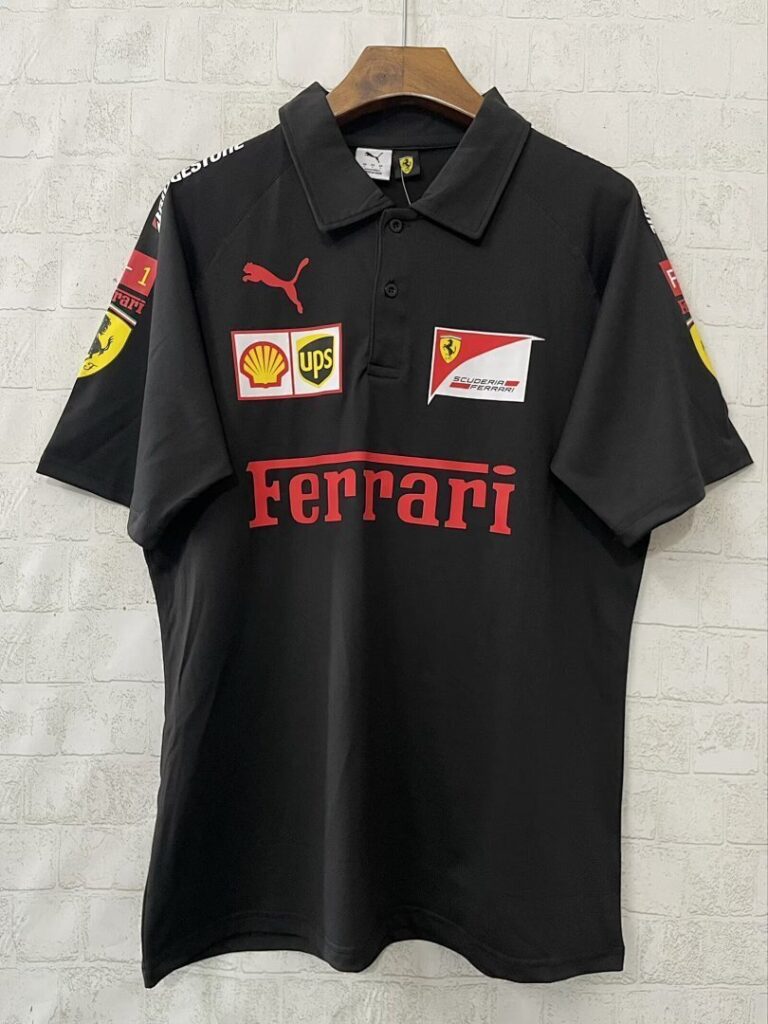🟡 Ferrari 2025 – Polo F1 Negro