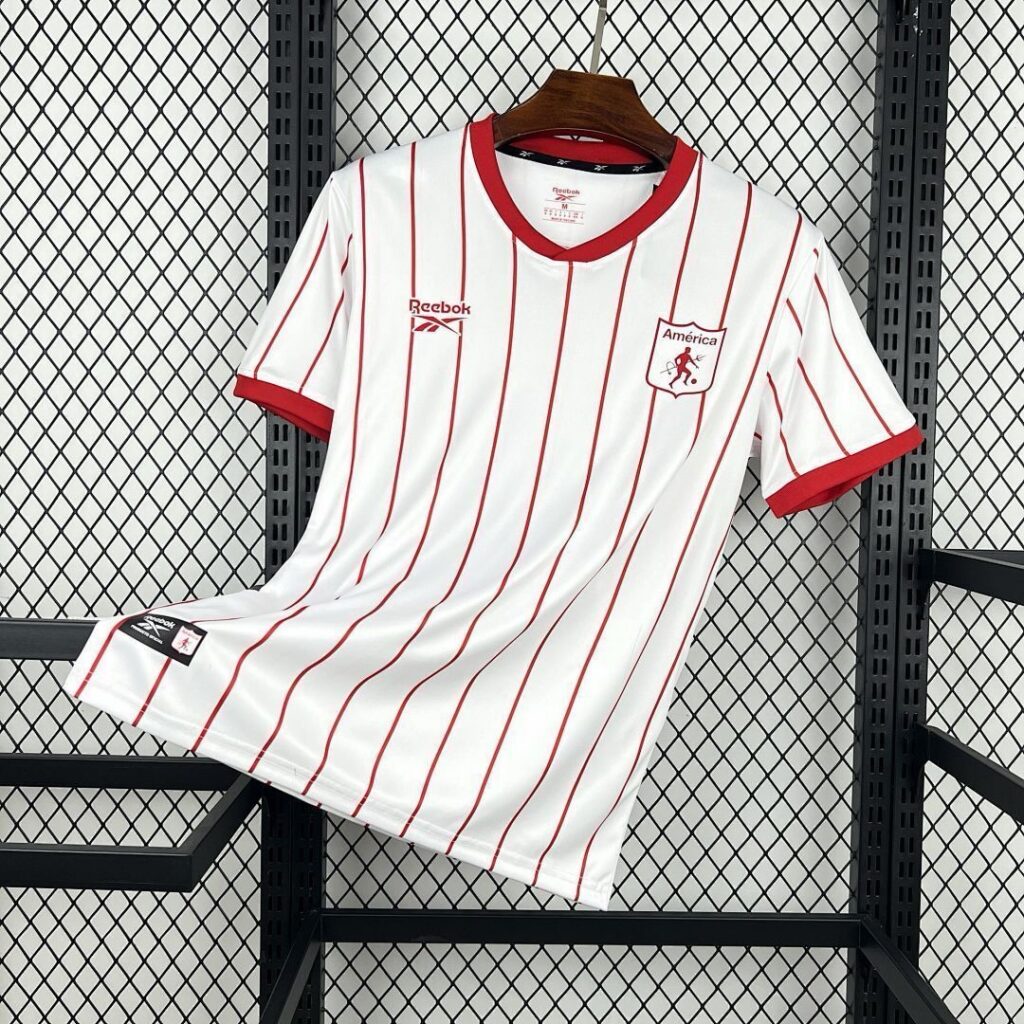 América de Cali 2026/27 visitante versión fan frente