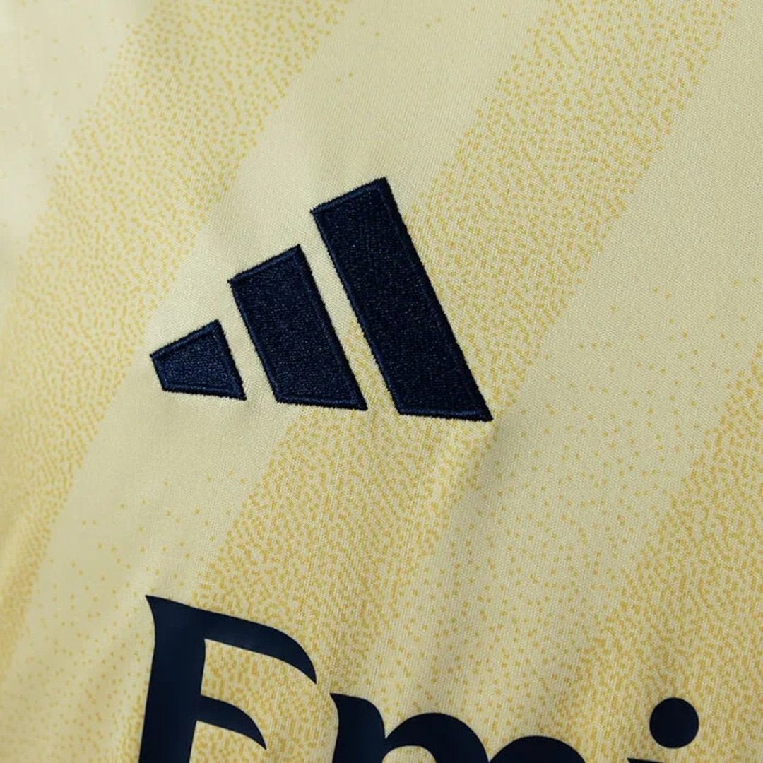 Arsenal 2026/27 Alternativa versión fan detalle 3