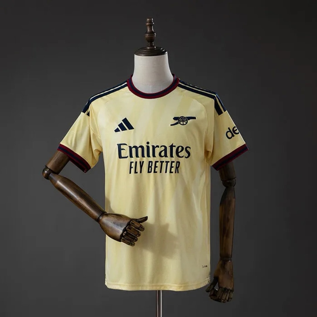 Arsenal 2026/27 Alternativa versión fan frente
