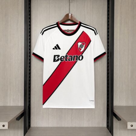 River Plate 2026/27 local version fan frente